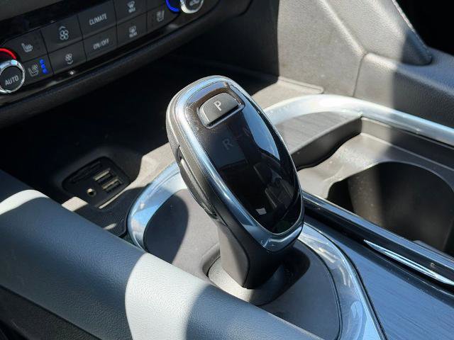 Used 2020 Buick Enclave Premium w/ Sun and Sites Package AWD/4WD image 14