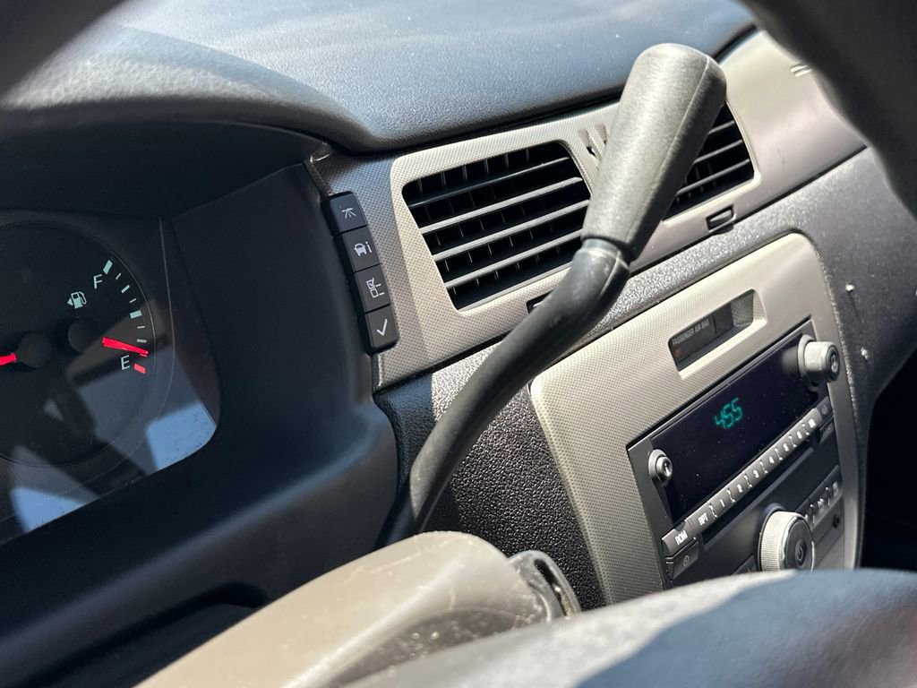 Used 2011 Chevrolet Impala Police FWD image 18