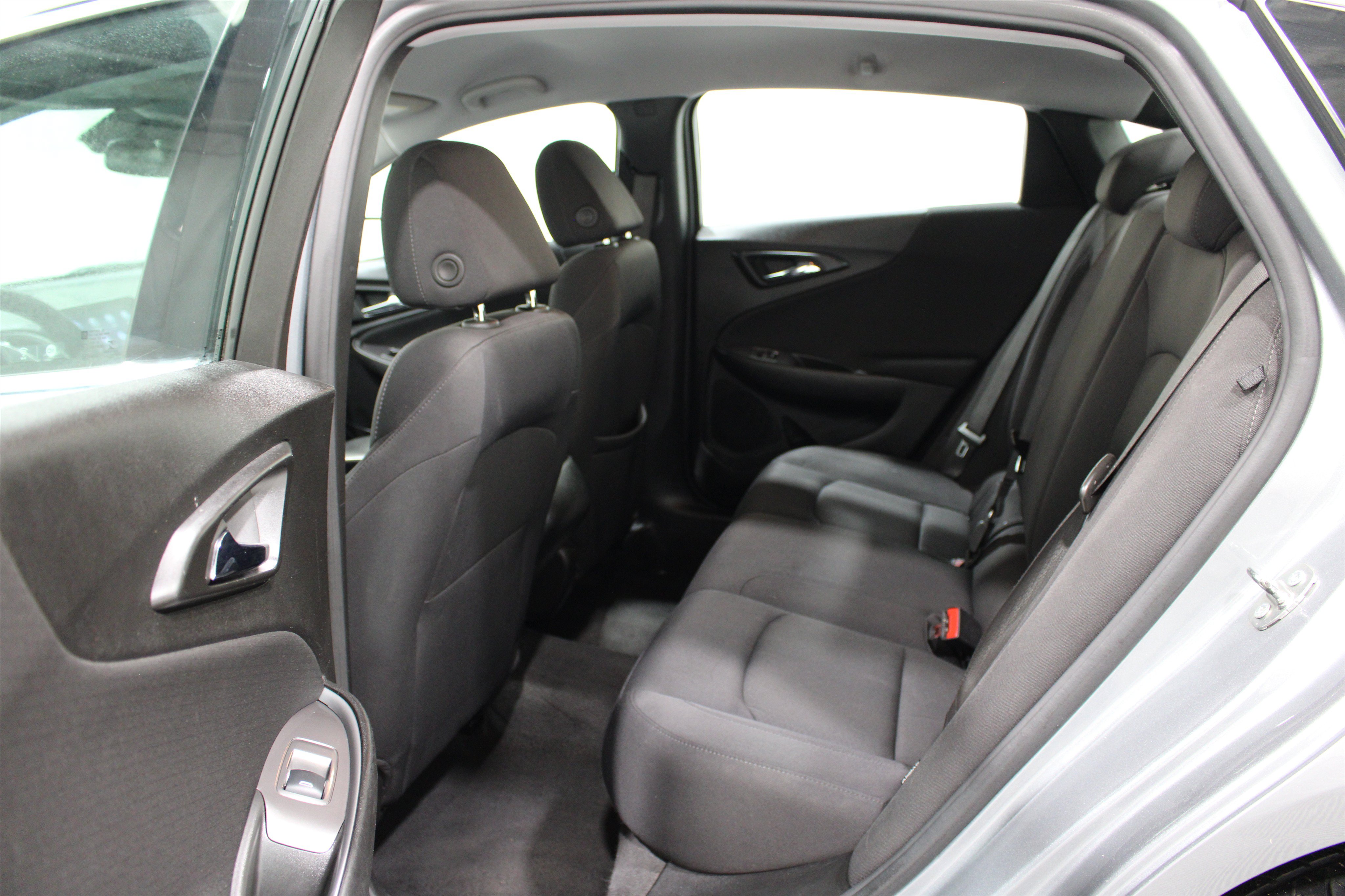 Used 2023 Chevrolet Malibu LS FWD image 20