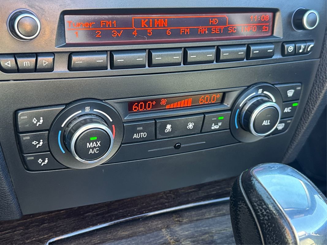 Used 2013 BMW 328i Convertible image 32