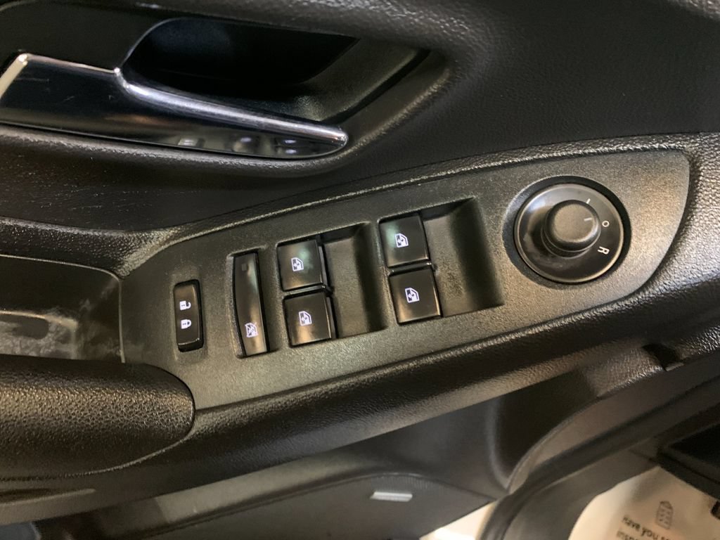 Used 2021 Chevrolet Equinox LT FWD image 13