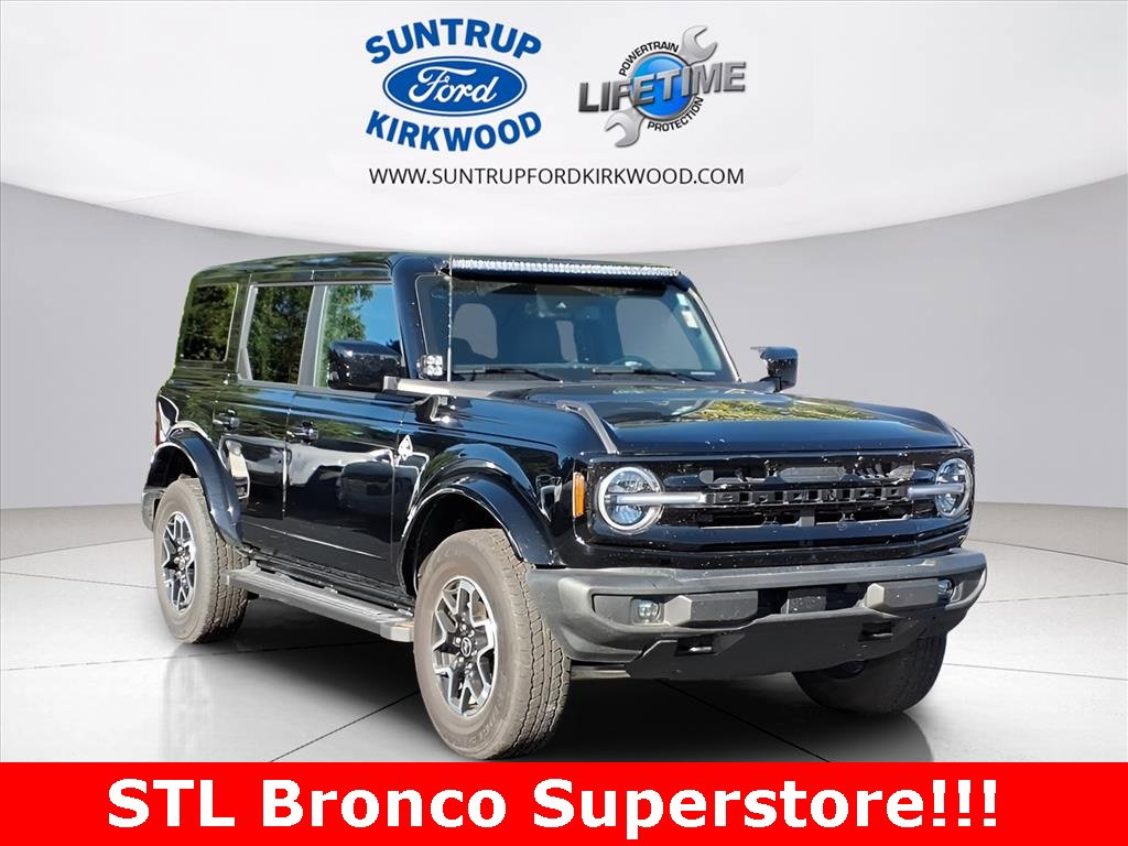 Used 2024 Ford Bronco Outer Banks image 1