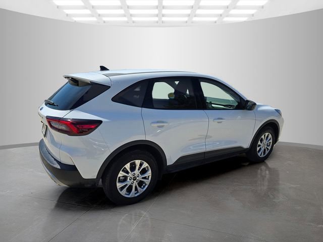 Used 2025 Ford Escape Active w/ Cold Weather Package image 8