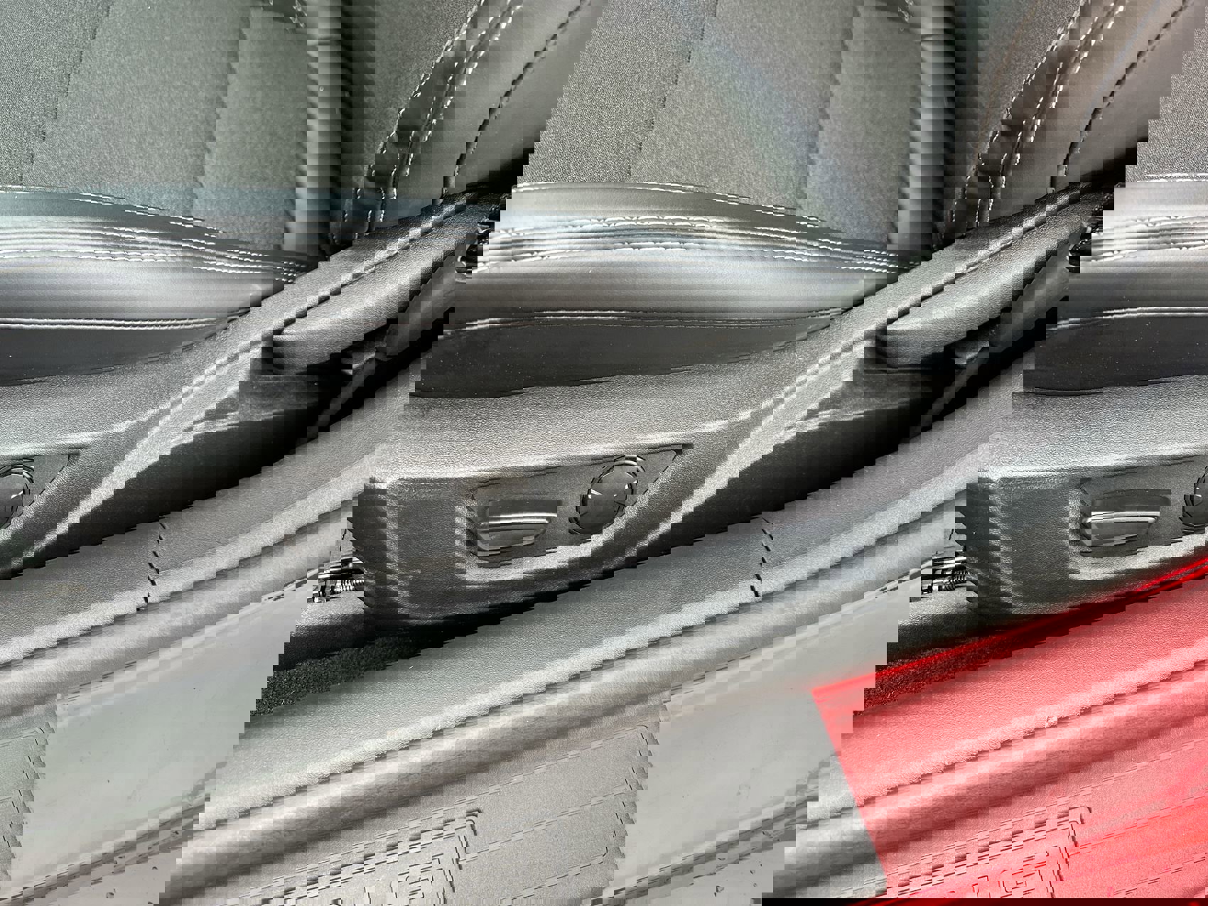 Used 2024 Ford Mustang Coupe image 17