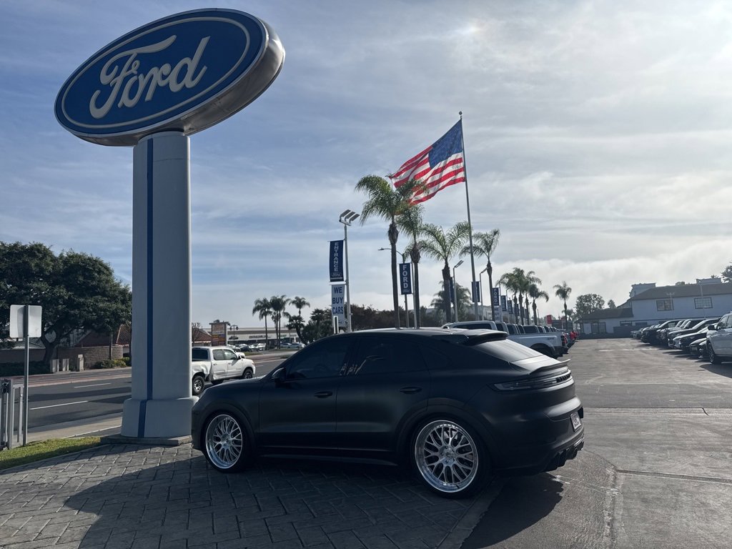 Used 2024 Porsche Cayenne Turbo GT image 41