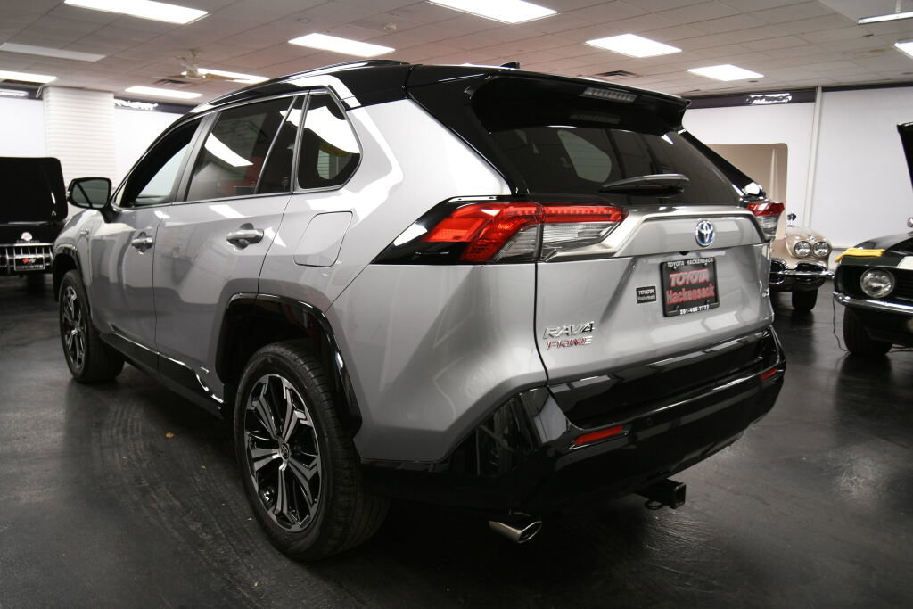 Used 2022 Toyota RAV4 XSE image 5