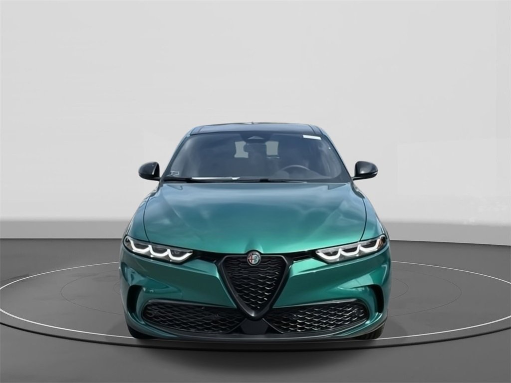 New 2025 Alfa Romeo Tonale w/ Premium Package image 2