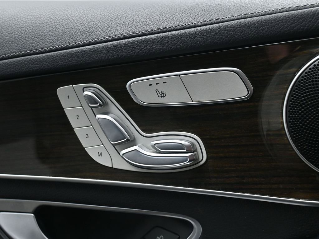 Used 2018 Mercedes-Benz GLC 43 AMG 4MATIC image 41