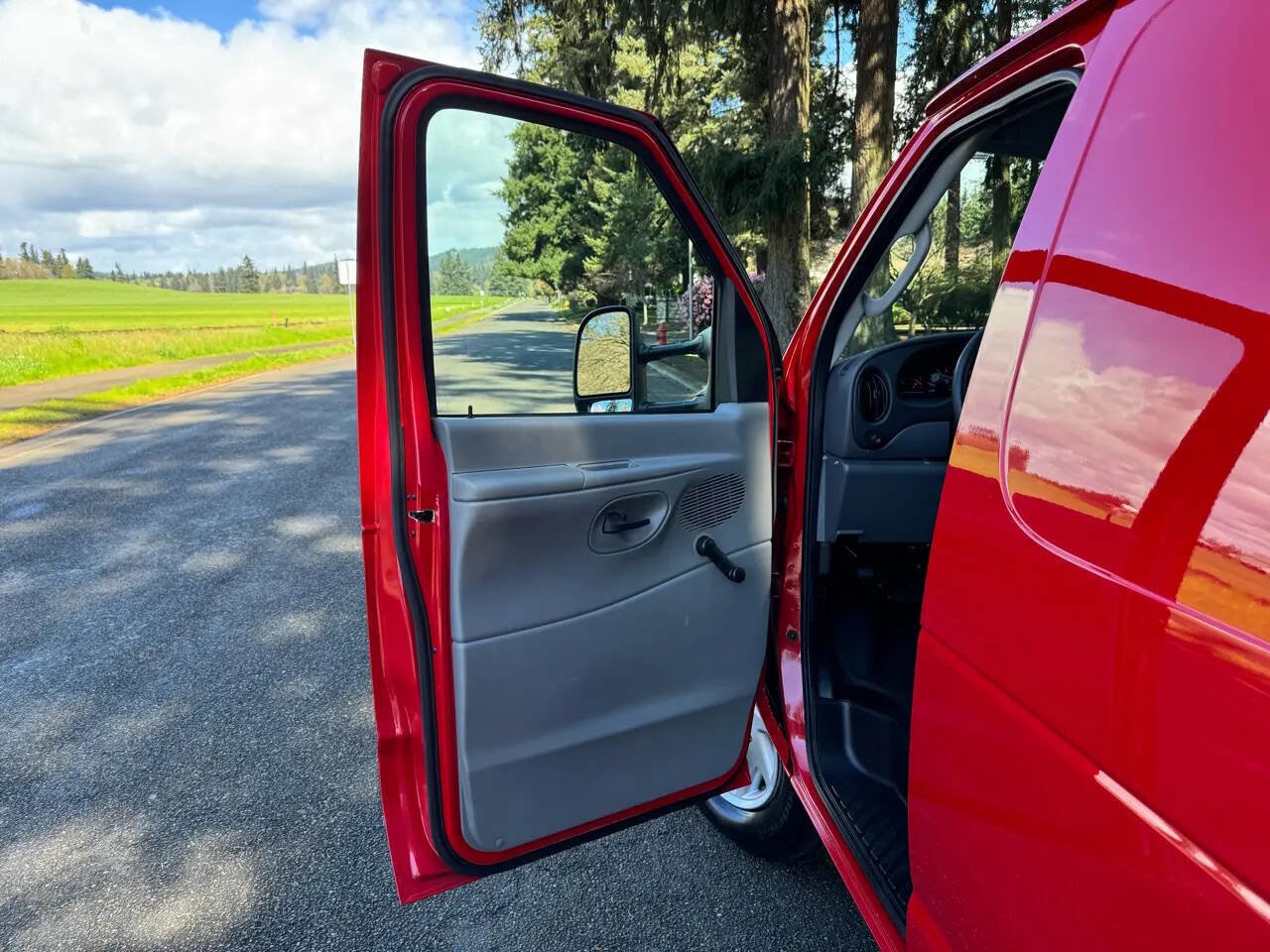 Used 2008 Ford E-350 and Econoline 350 Super Duty image 22