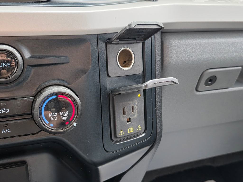Used 2023 Ford F550 2WD Crew Cab Super Duty image 51