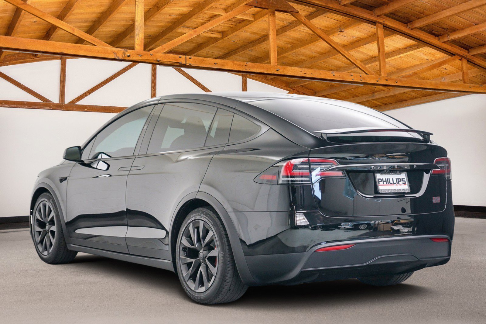 Used 2024 Tesla Model X Plaid image 3