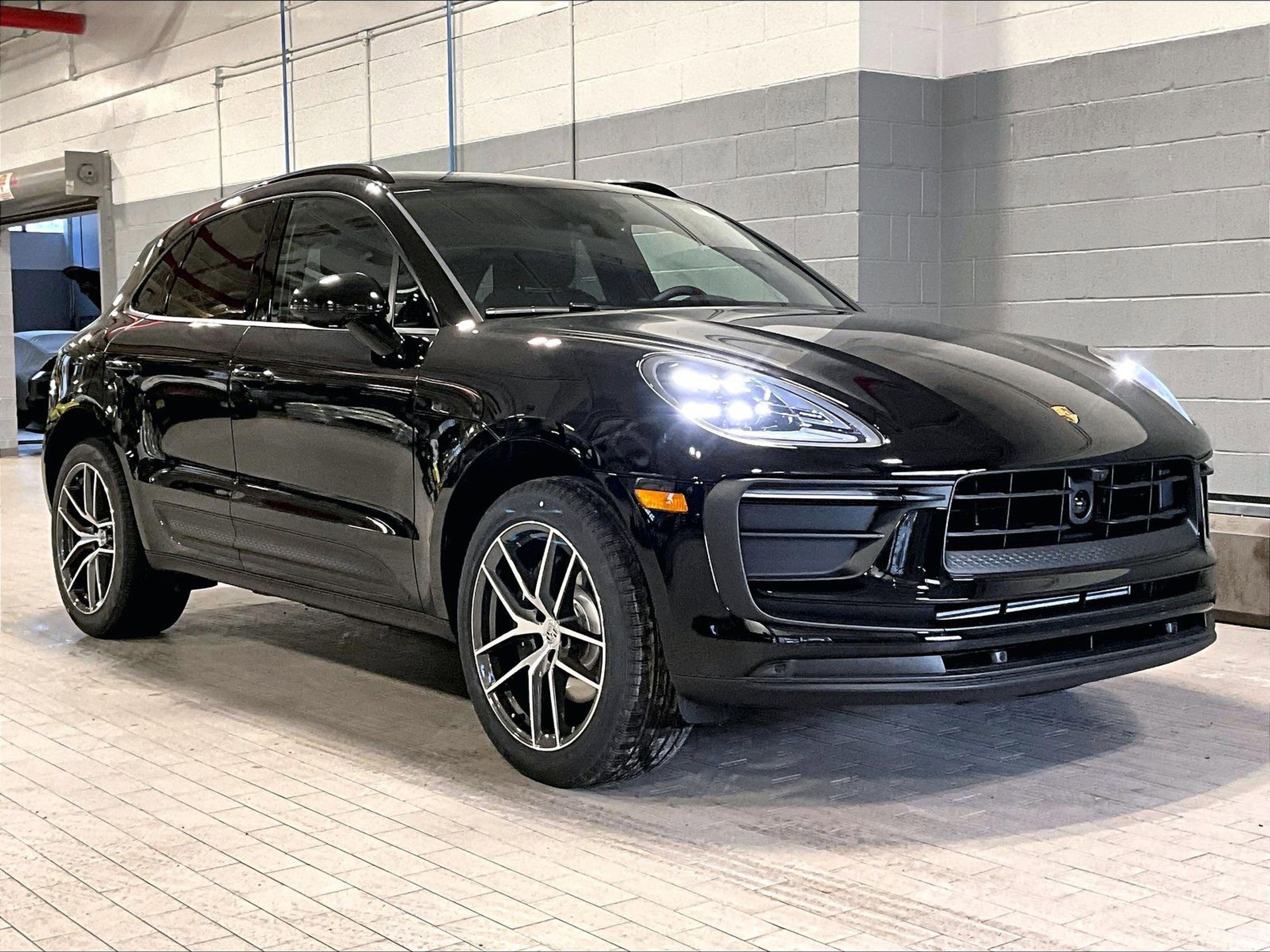 New 2026 Porsche Macan image 7