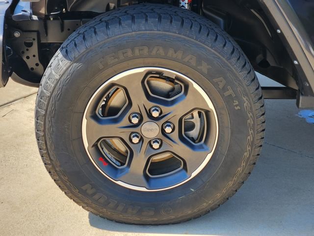 Used 2022 Jeep Gladiator Rubicon w/ LED Lighting Group AWD/4WD image 12