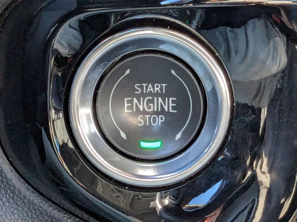 Used 2025 Chevrolet Silverado 2500 LT w/ Convenience Package image 30