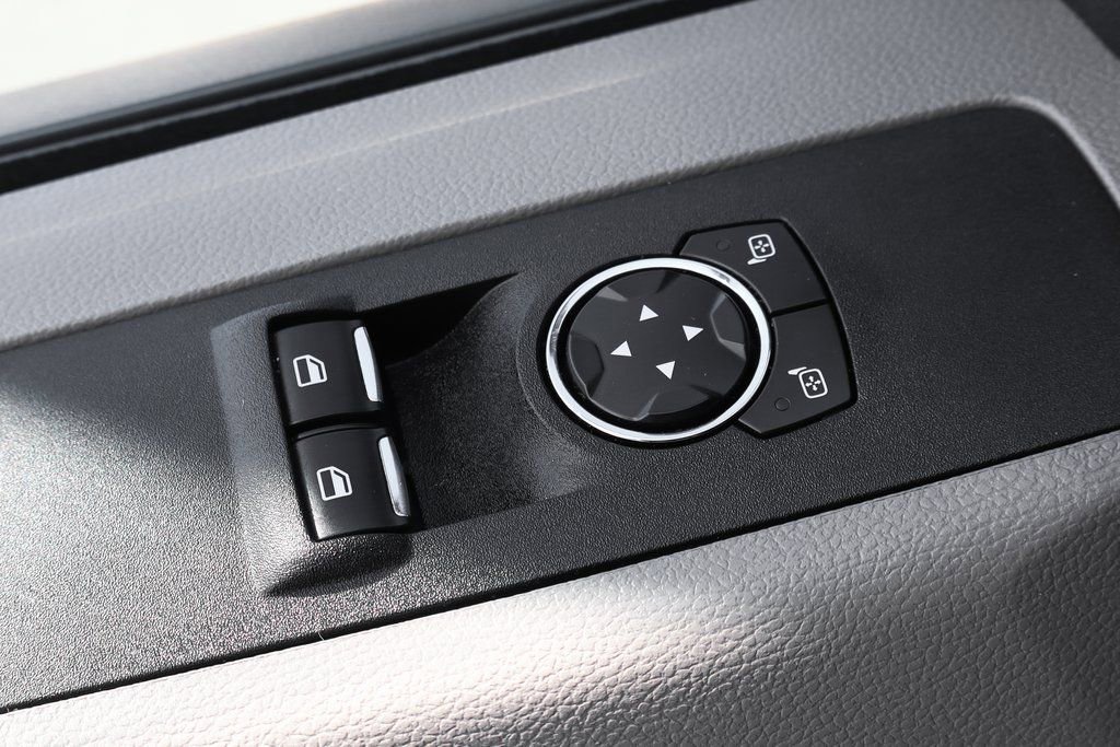 Used 2020 Ford F550 2WD Regular Cab Super Duty image 21