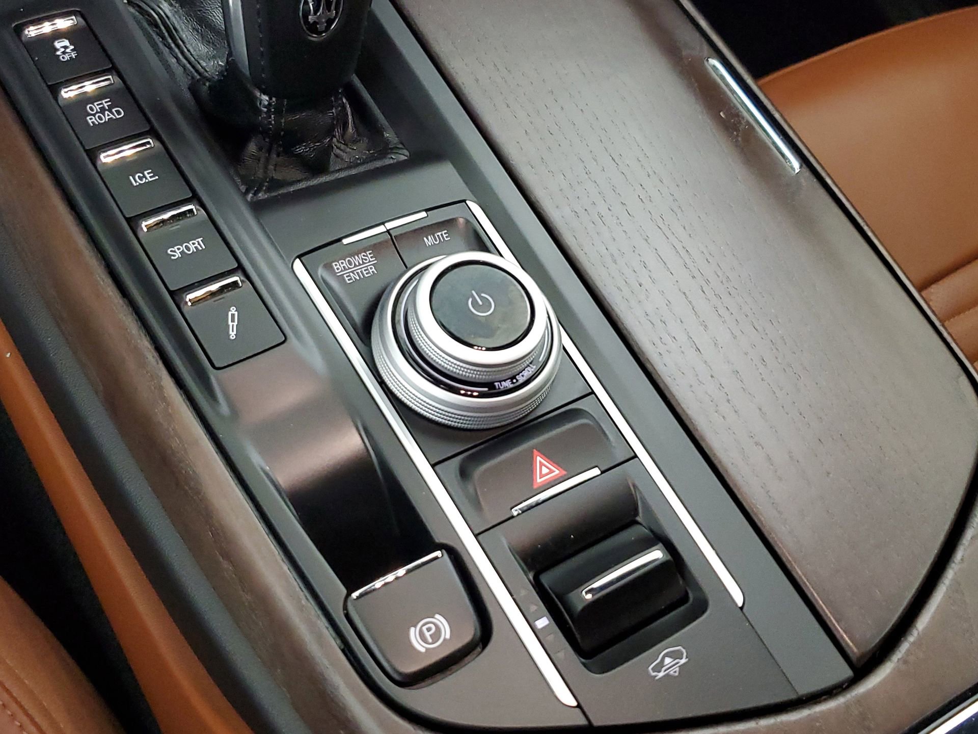 Used 2023 Maserati Levante Modena S image 42