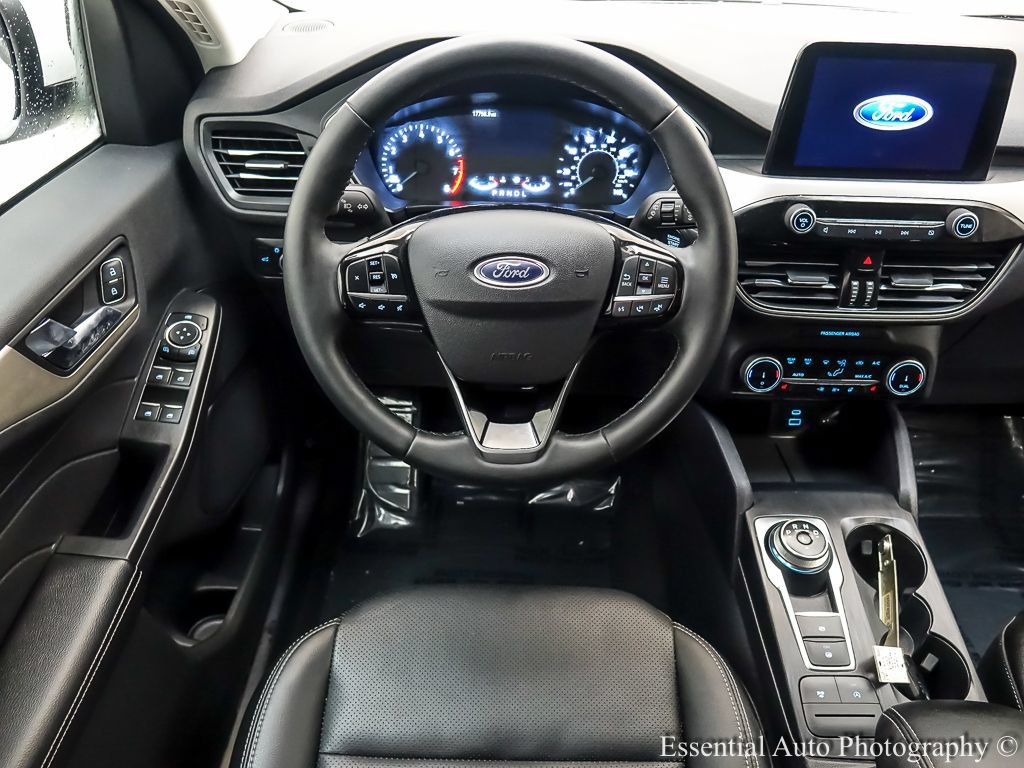 Used 2022 Ford Escape SEL AWD/4WD image 12