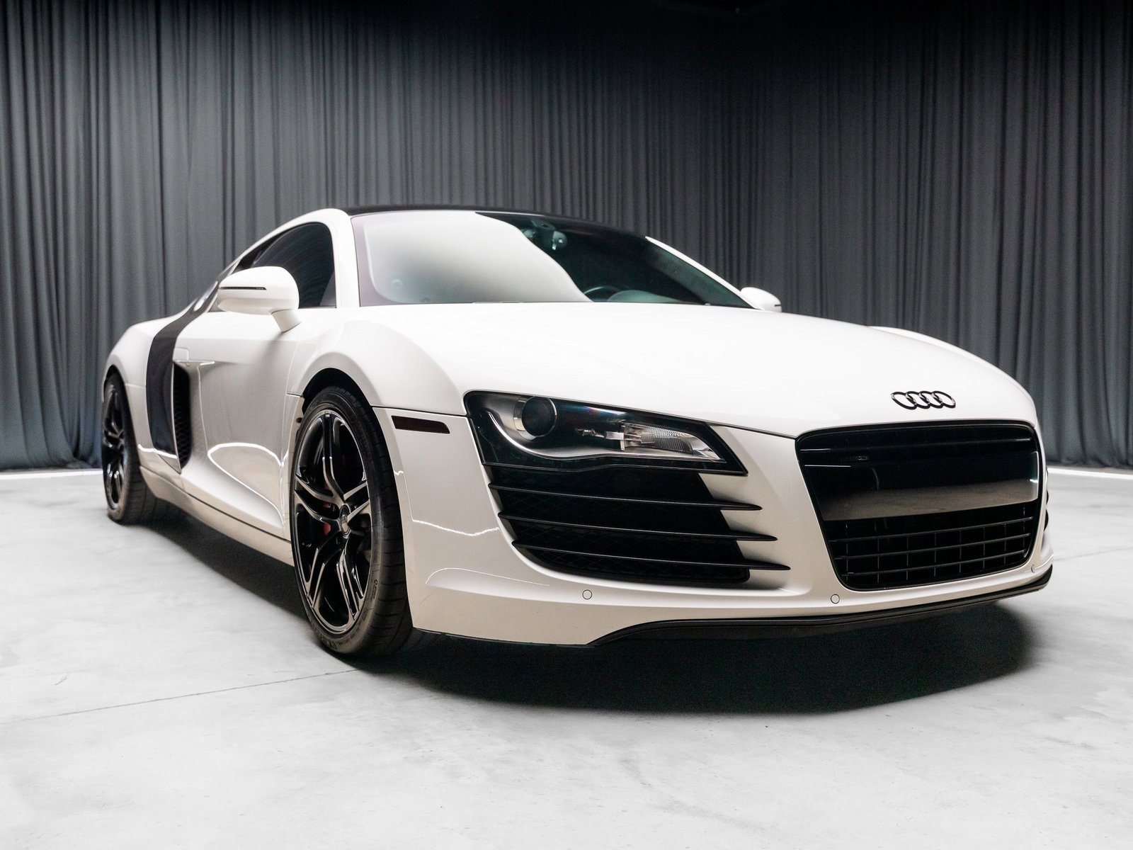 Used 2009 Audi R8 V8 image 17