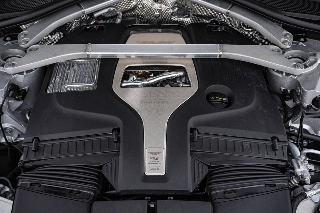 Used 2026 Aston Martin DBX S AWD/4WD image 35