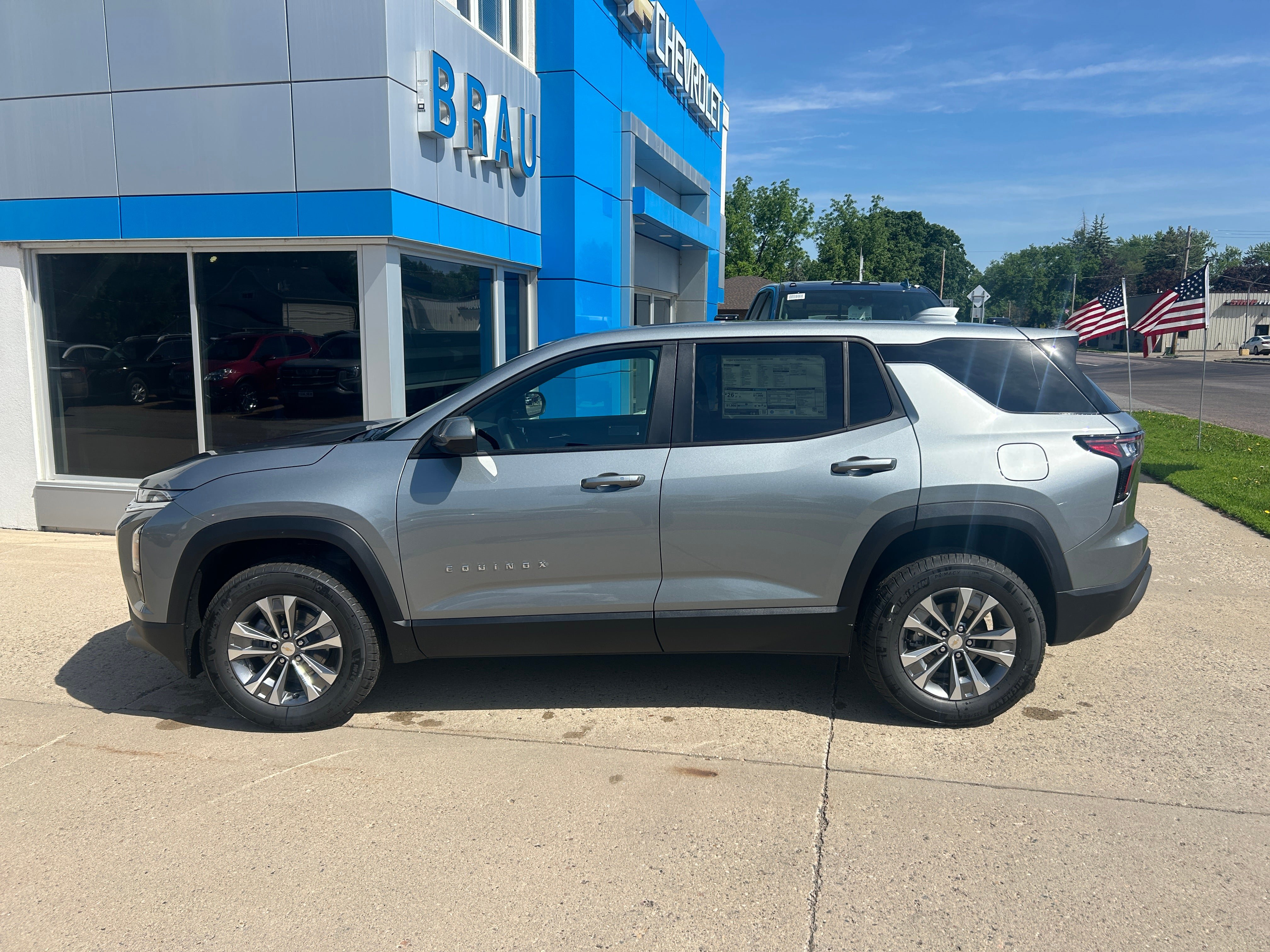 New 2026 Chevrolet Equinox LT w/ Convenience Package II AWD/4WD video 1