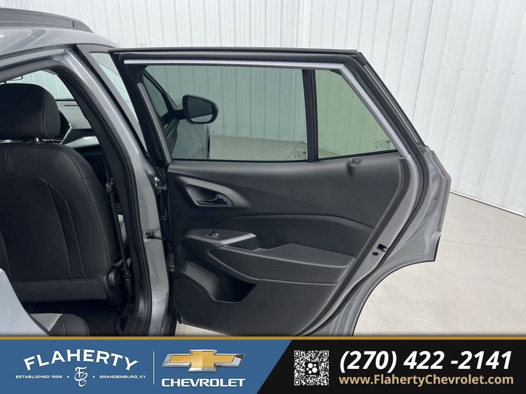 New 2026 Chevrolet Trax LT image 12