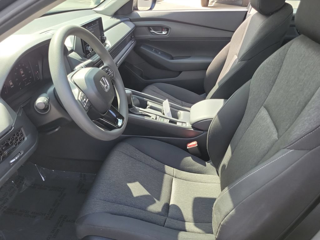 Certified 2025 Honda Accord LX image 17