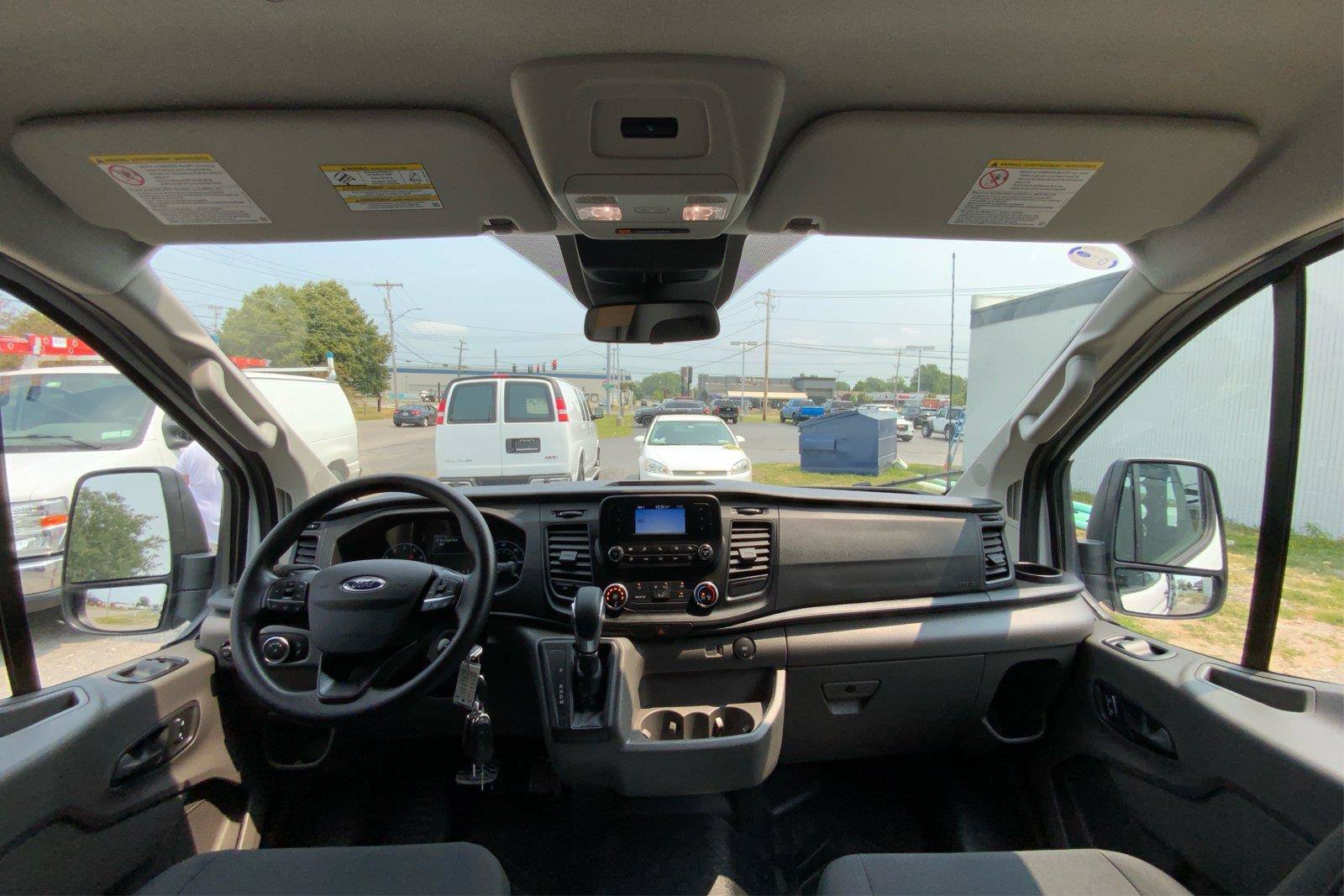 Used 2025 Ford Transit 250 Low Roof w/ Exterior Upgrade Package RWD image 31