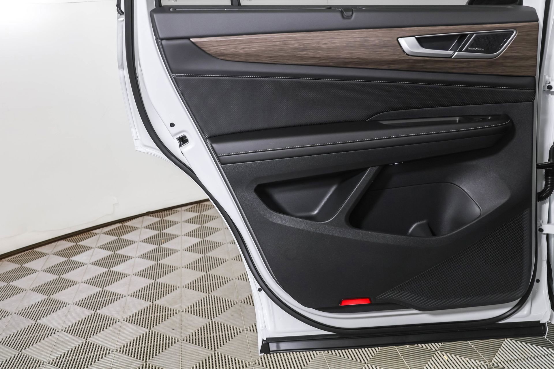 New 2026 Volkswagen Atlas SEL Premium R-Line image 39