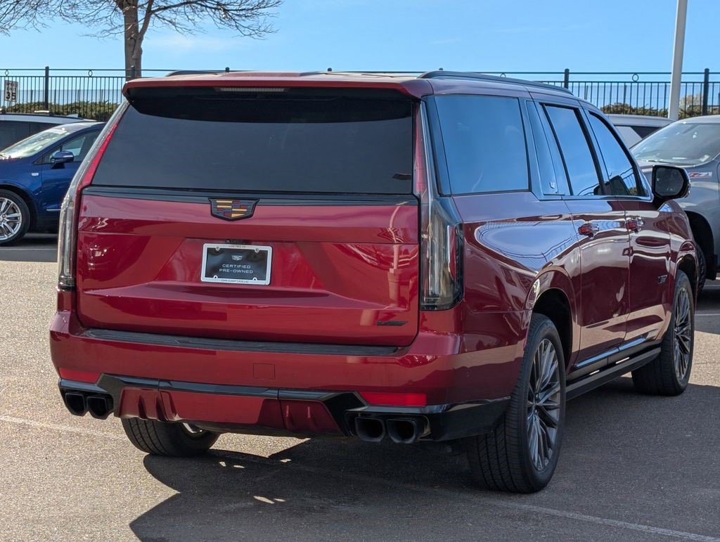 Certified 2023 Cadillac Escalade ESV V image 4