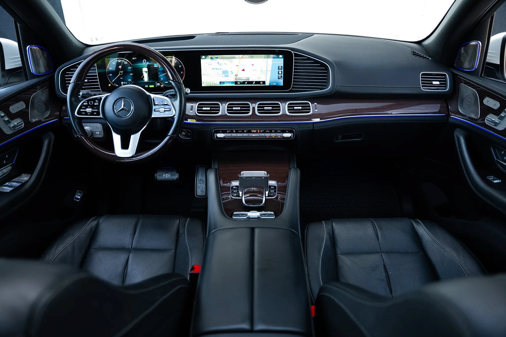 Used 2023 Mercedes-Benz Maybach GLS 600 4MATIC image 40