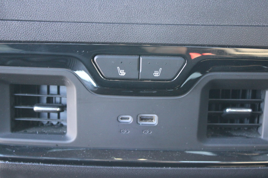 Used 2024 Chevrolet Silverado 1500 ZR2 w/ ZR2 Bison Edition AWD/4WD image 32
