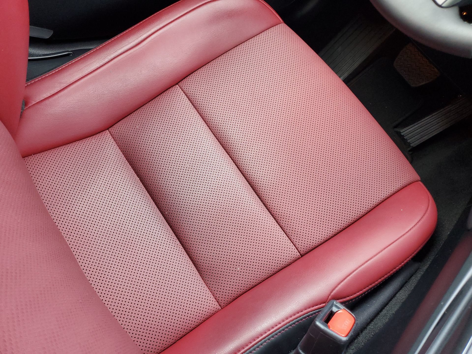 Used 2024 Lexus IS 350 F Sport RWD image 13