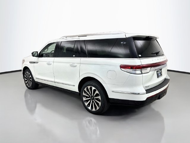 Used 2024 Lincoln Navigator L Reserve AWD/4WD image 5