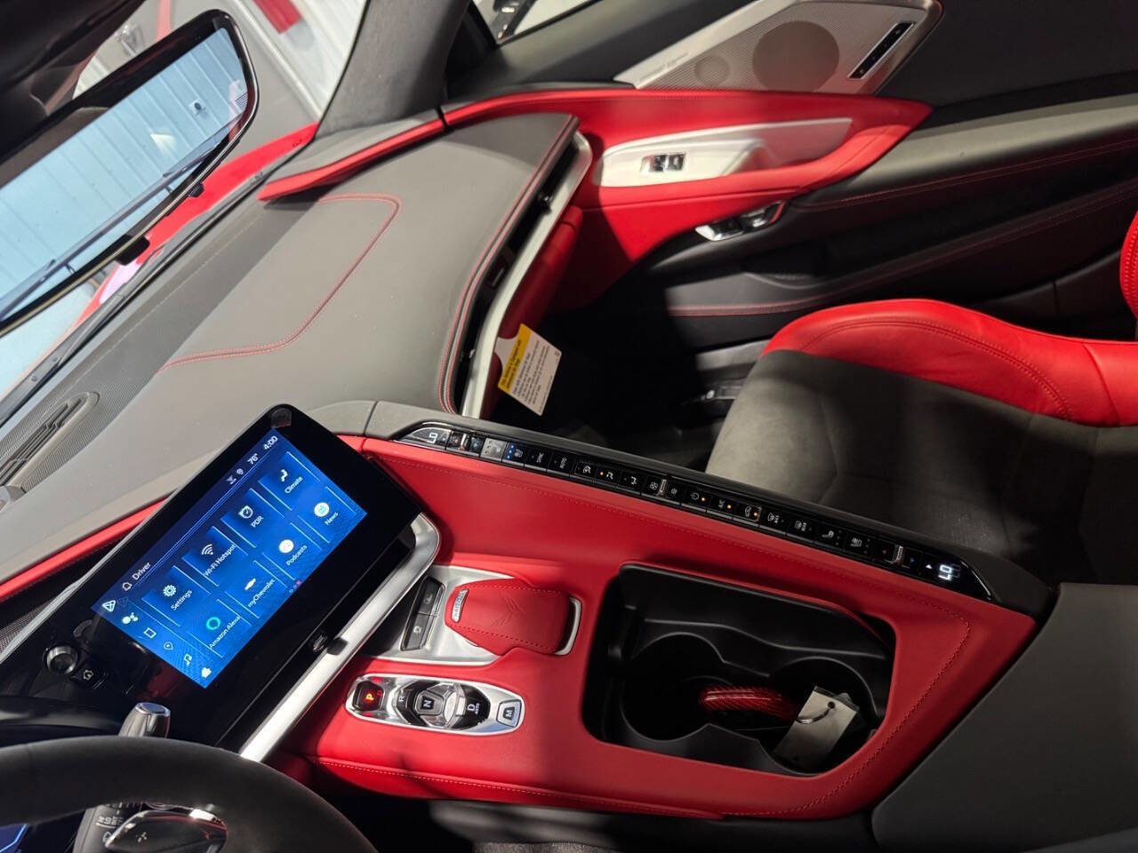 Used 2024 Chevrolet Corvette Stingray Premium Conv w/ Z51 Performance Package image 35