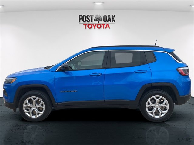 Used 2024 Jeep Compass Latitude image 4
