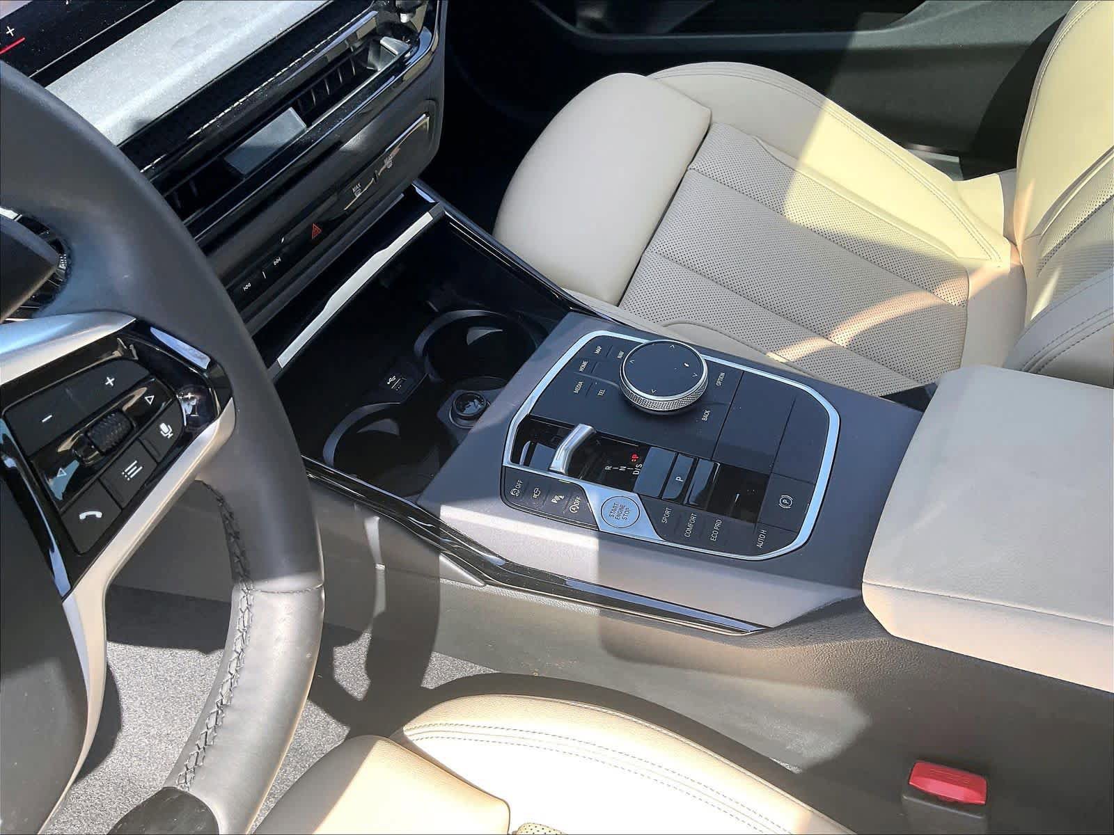 Used 2025 BMW 230i Coupe w/ Premium Package RWD image 18