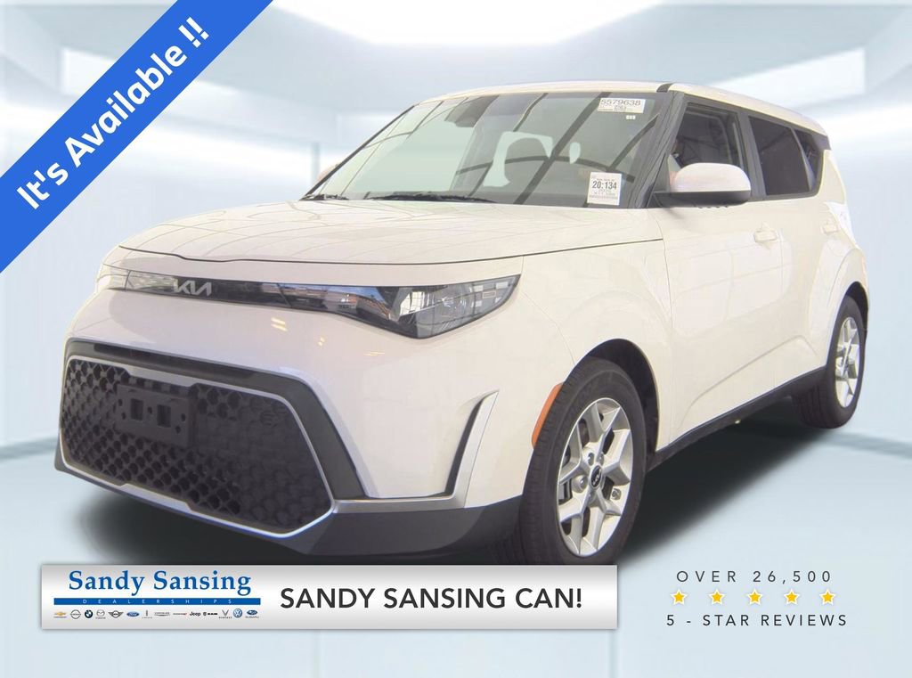 Used 2025 Kia Soul LX w/ LX Technology Package FWD image 1