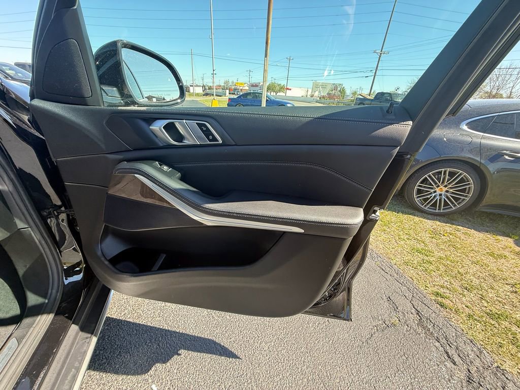 Used 2019 BMW X5 xDrive40i w/ Premium Package 2 image 22