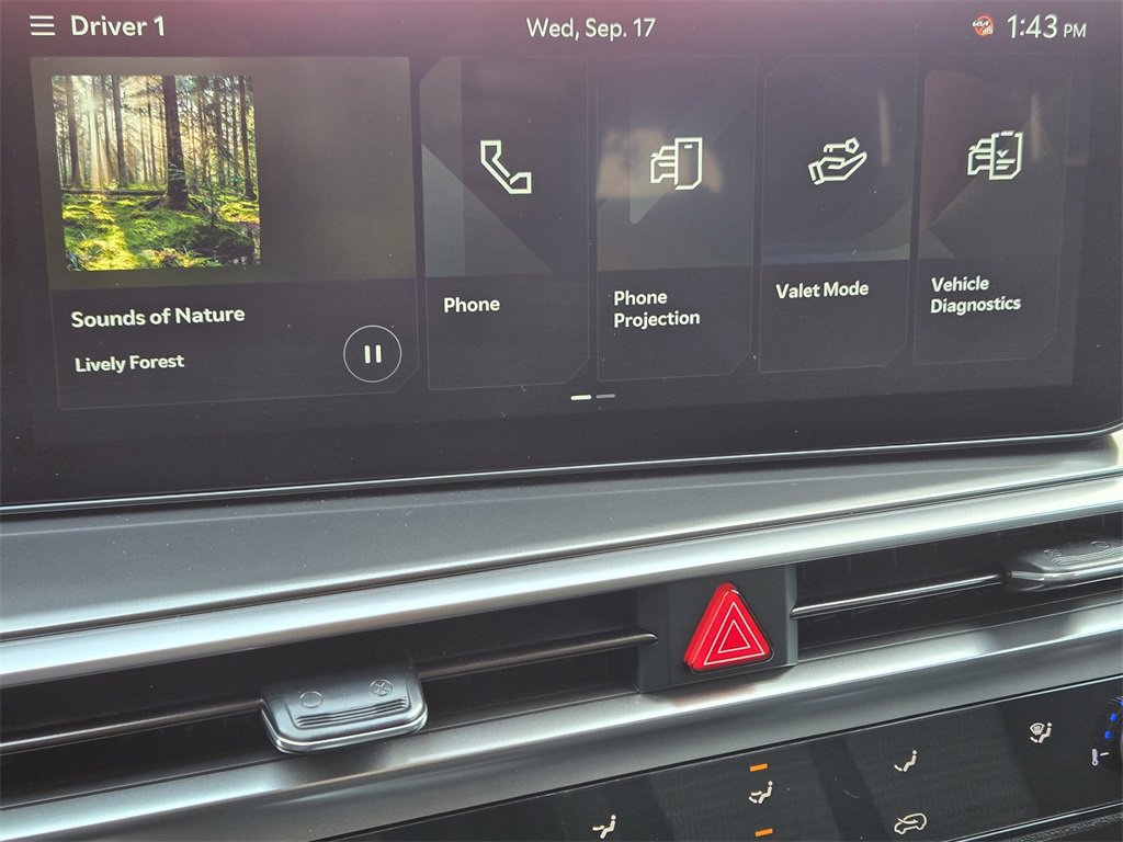 New 2025 Kia Sorento LX image 14