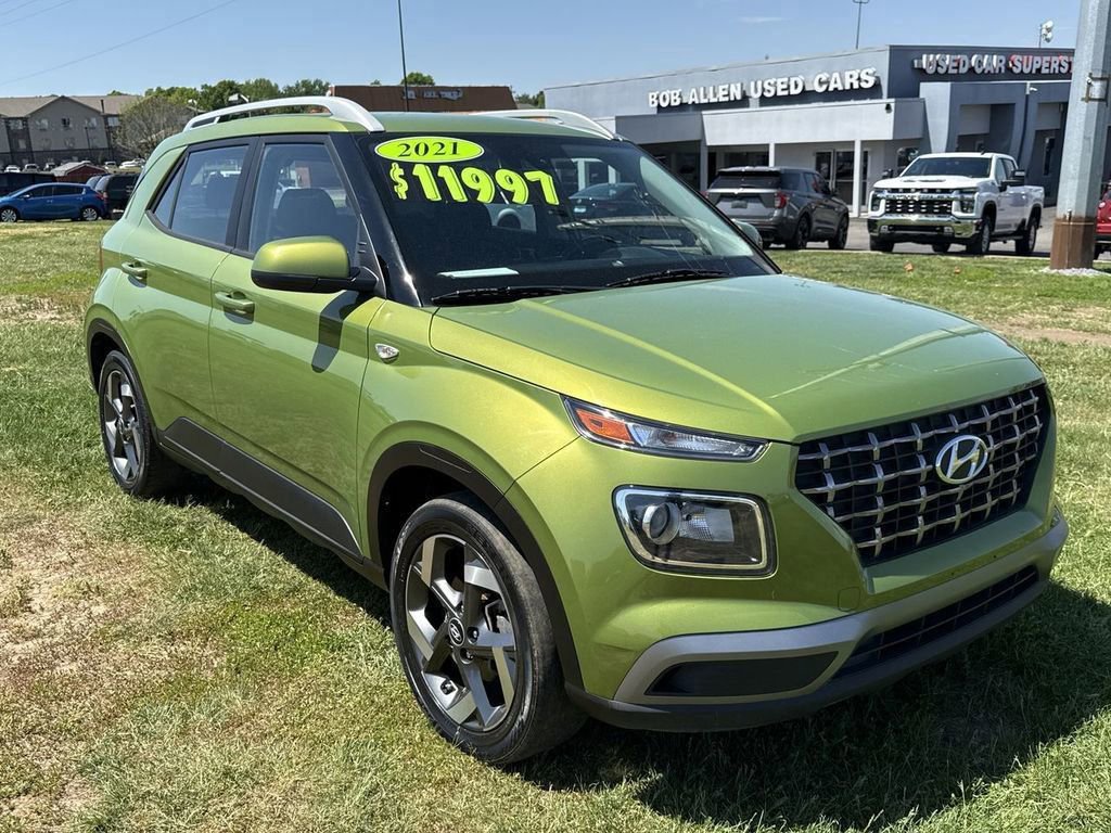 Used 2021 Hyundai Venue SEL FWD image 15