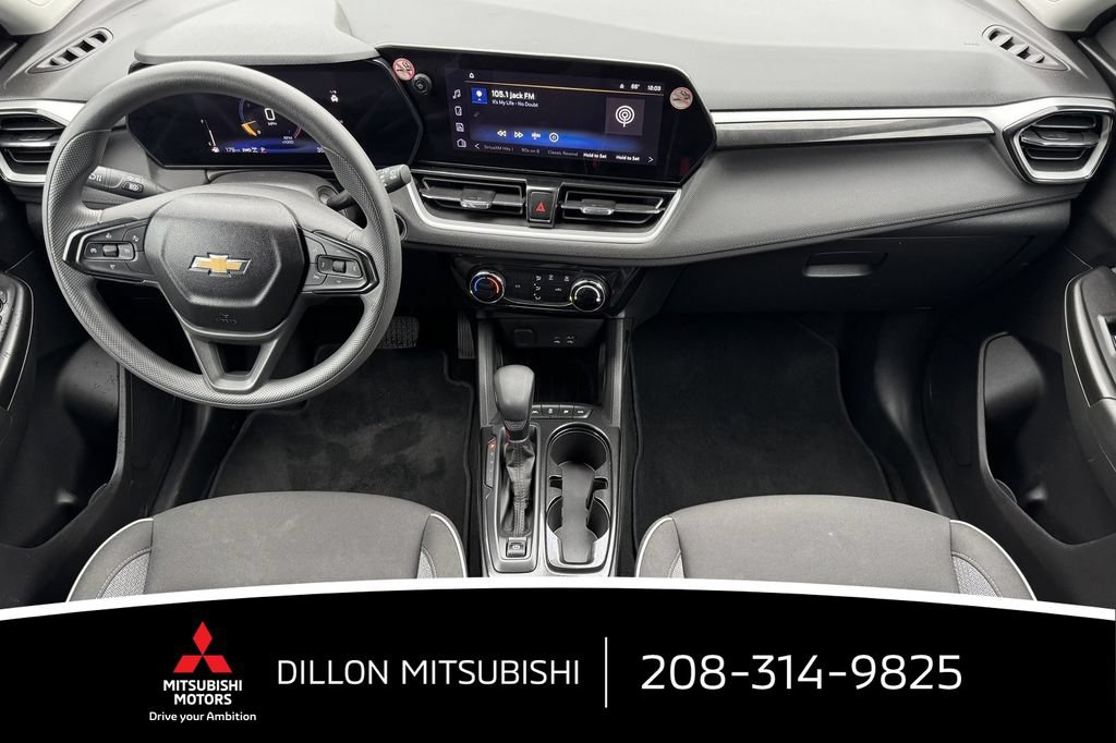 Used 2025 Chevrolet TrailBlazer LT AWD/4WD image 13