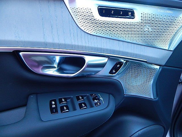 New 2026 Volvo XC90 B6 Ultra w/ Lounge Package image 16