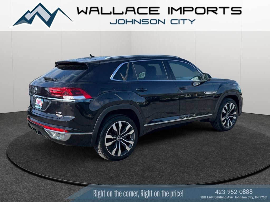 Certified 2022 Volkswagen Atlas Cross Sport SEL Premium R-Line AWD/4WD image 5