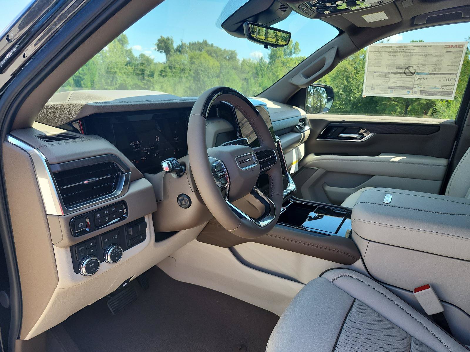 New 2026 GMC Yukon XL Denali w/ Denali Reserve Package AWD/4WD image 13