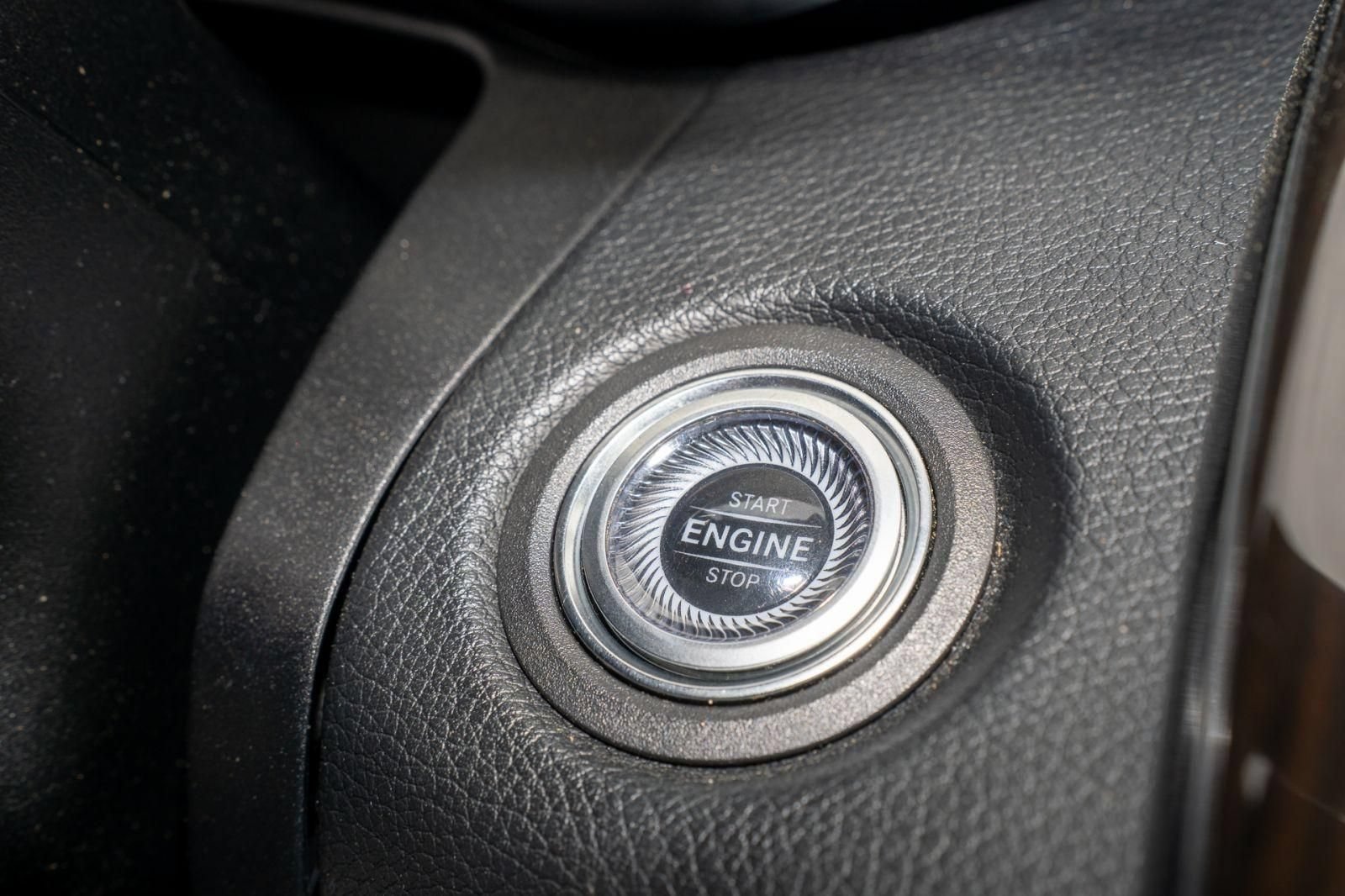 Used 2022 Mercedes-Benz C 300 Coupe w/ AMG Line image 31