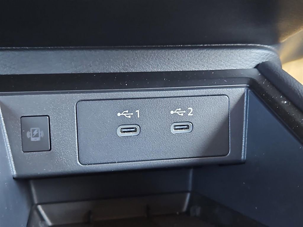 New 2026 Nissan Kicks SR w/ SR Premium Package image 13