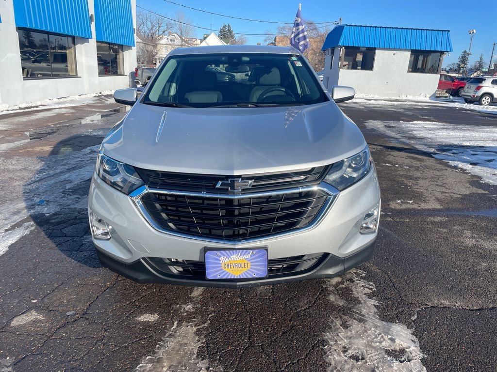 Used 2020 Chevrolet Equinox LT w/ Driver Convenience Package image 2