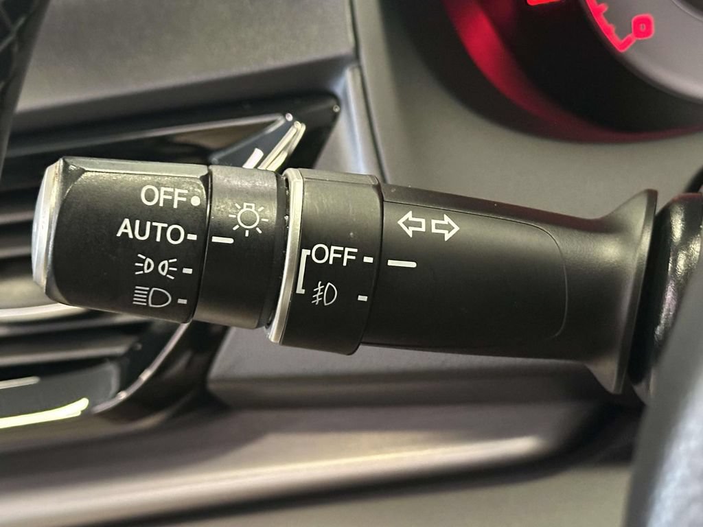 Used 2021 Acura RDX w/ Advance Package AWD/4WD image 27