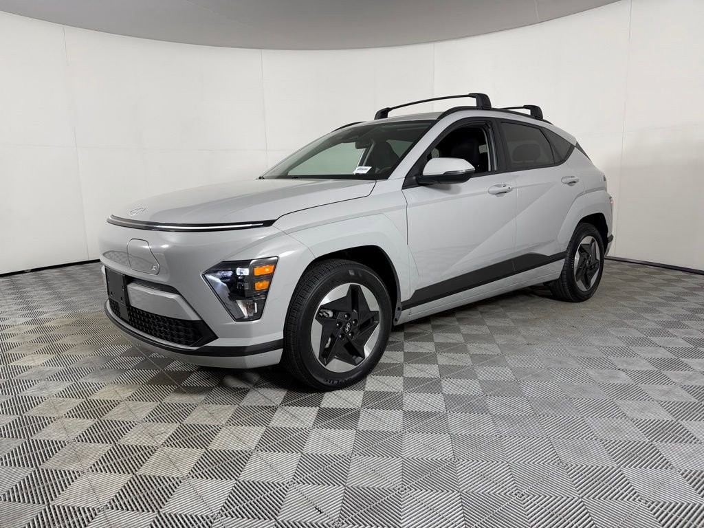 Used 2024 Hyundai Kona SEL image 2