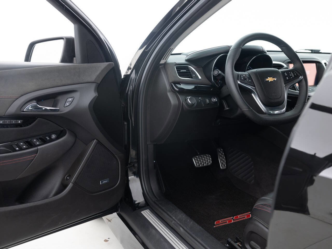 Used 2017 Chevrolet SS image 24